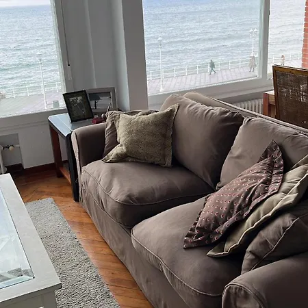 Escalerona Apartment, Fantastic Views, 1st Line * Gijón